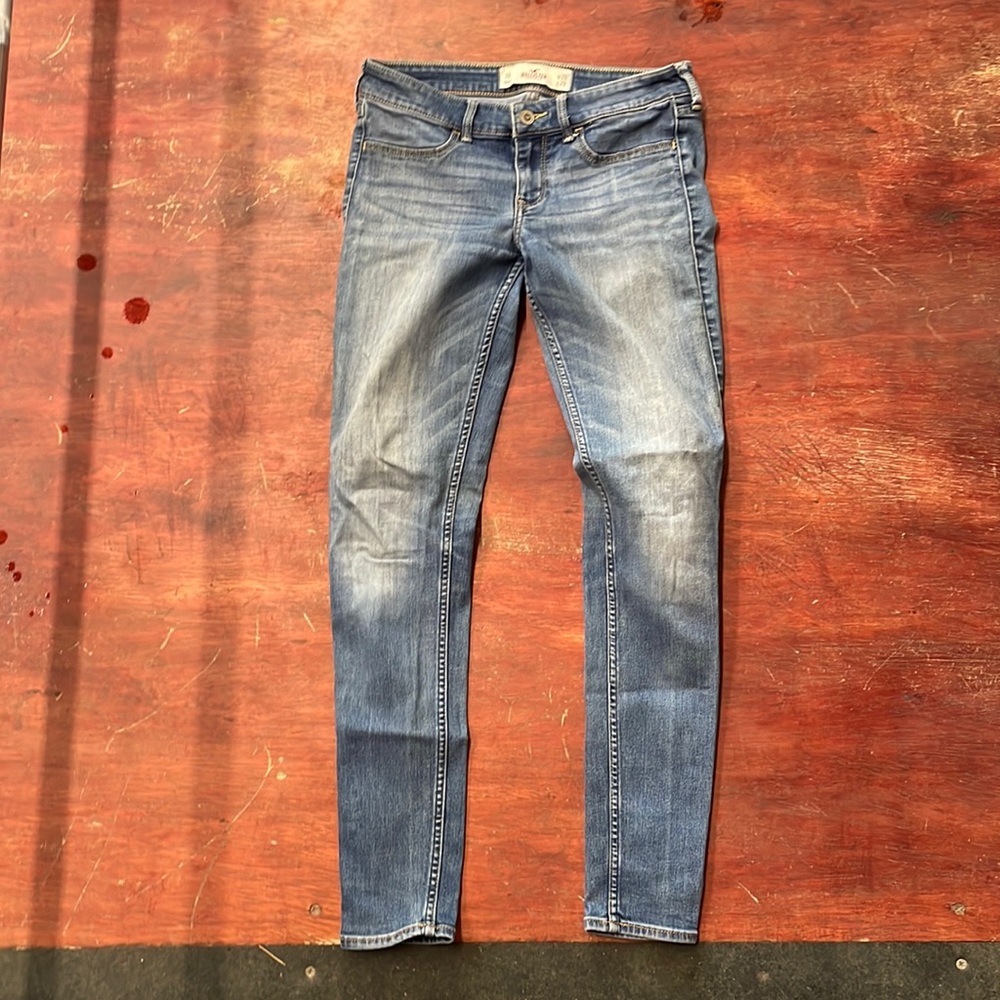 Hollister jeans